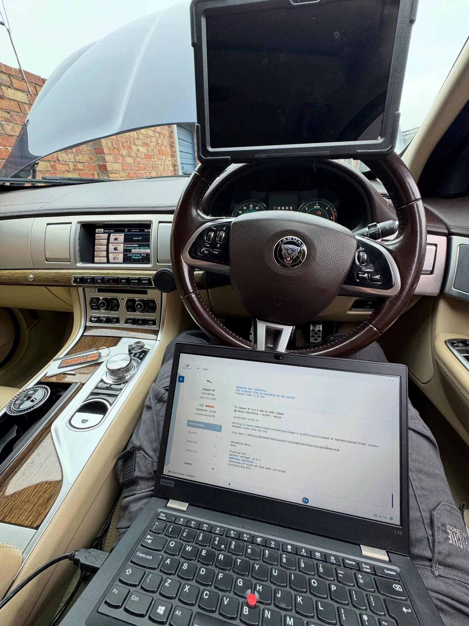 Jaguar XF Sportbrake 2.2D Stage 1 photographed by MTechTuning