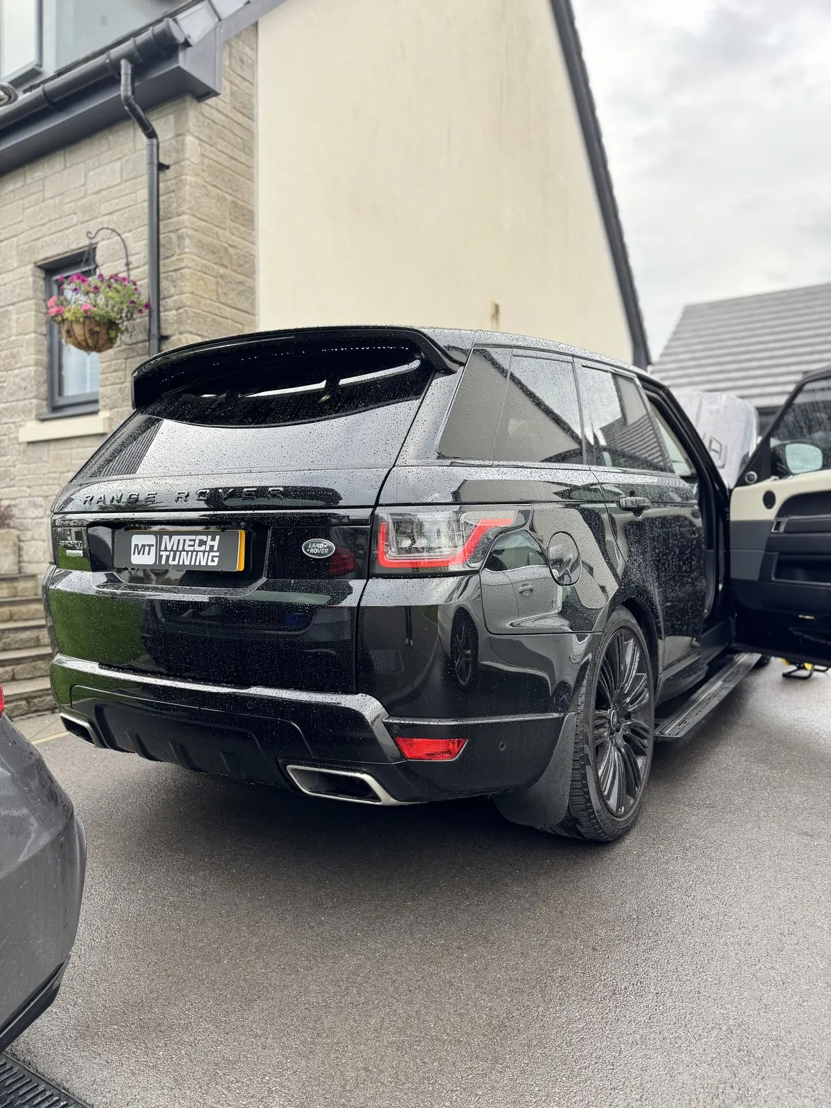 Range Rover Sport Stage 1, photographed by MTechTuning
